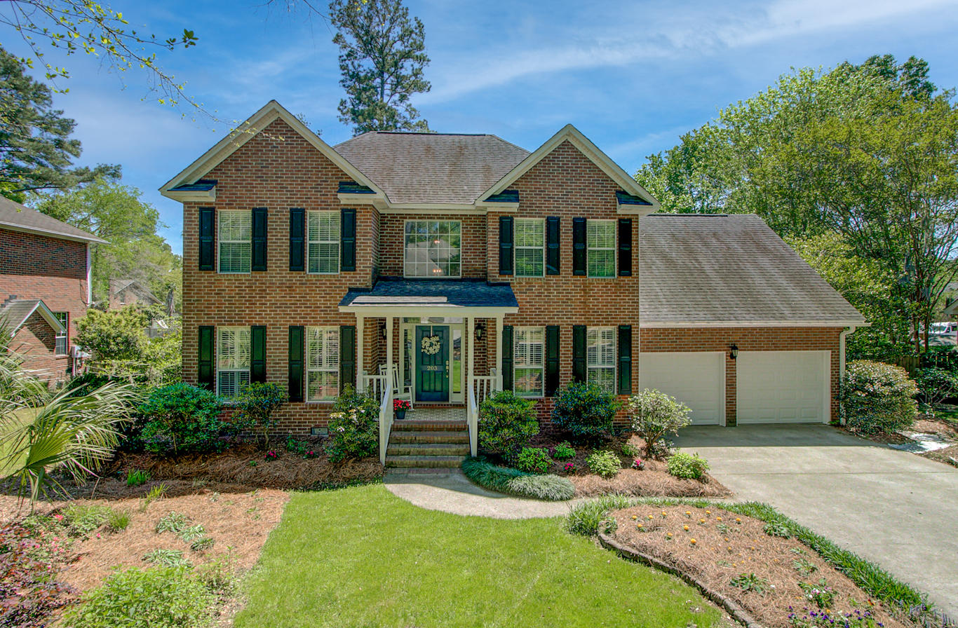 203 Kenilworth Road Summerville, SC 29485 - Photo 1 of 40 1_