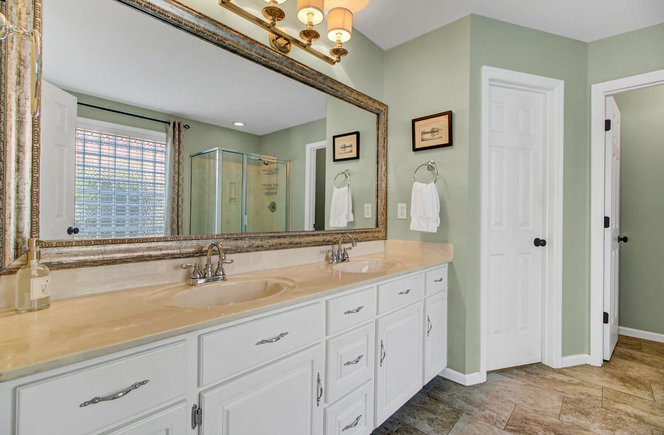 203 Kenilworth Road Summerville, SC 29485 - Photo 19 of 40 24