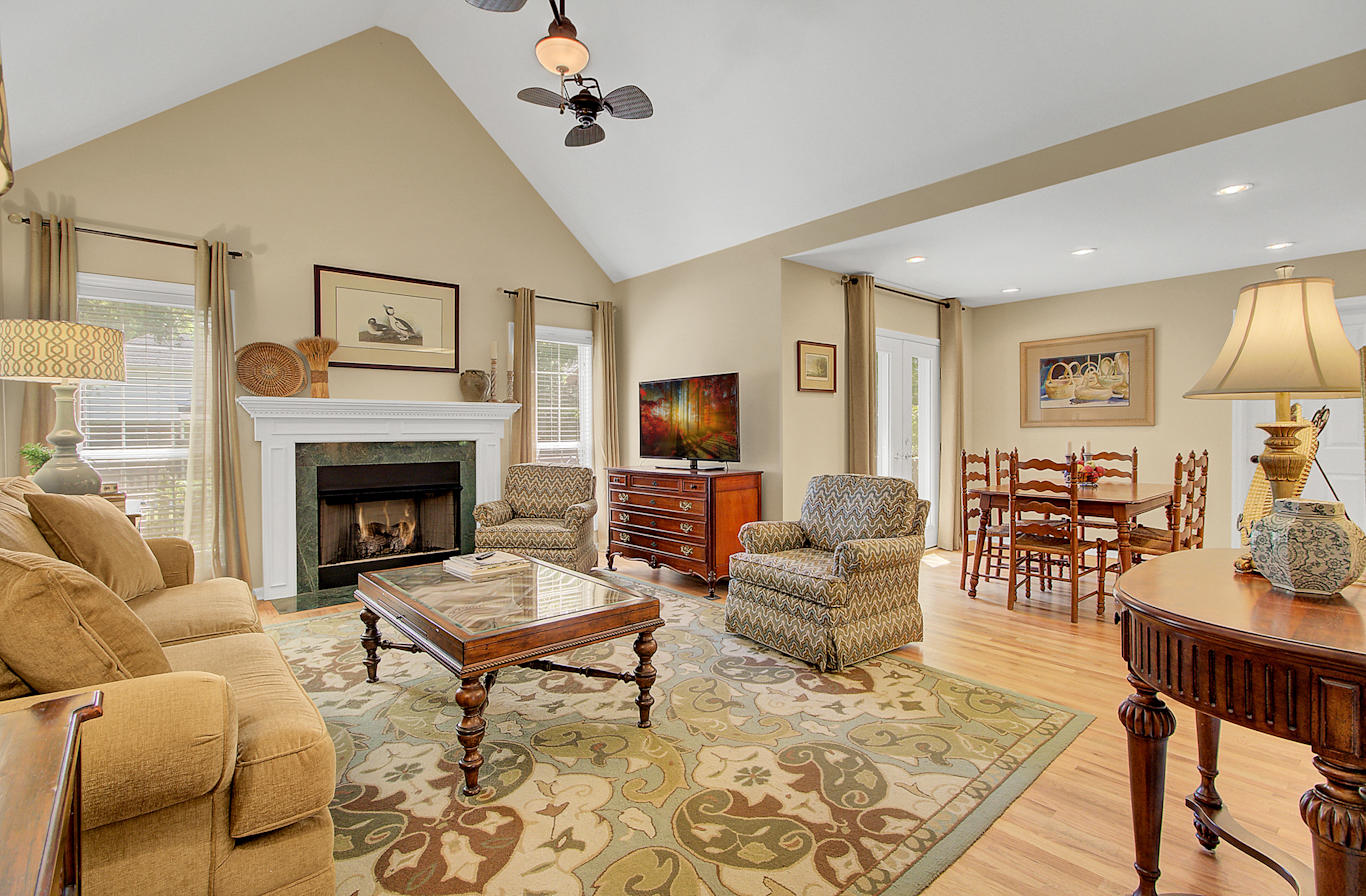 203 Kenilworth Road Summerville, SC 29485 - Photo 5 of 40 7