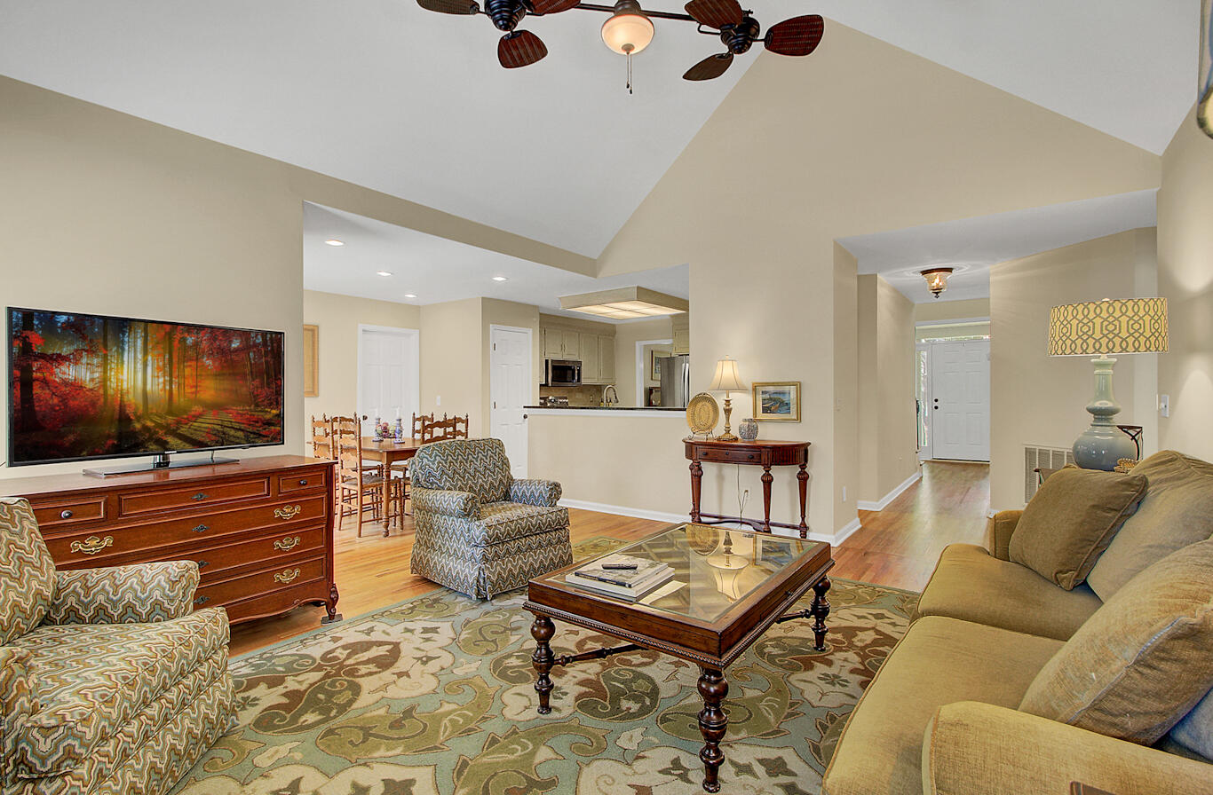 203 Kenilworth Road Summerville, SC 29485 - Photo 7 of 40 9