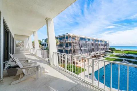 $2,599,000 | 2275 South Ocean Boulevard, Unit 205A, Palm Beach, FL 33480