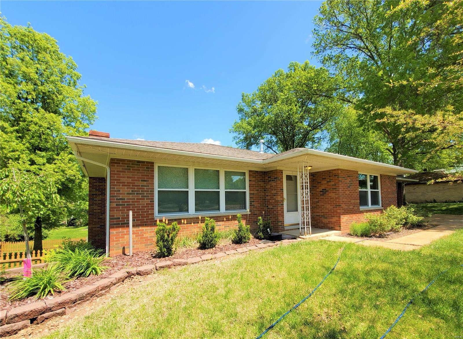 6227 Old St Louis Road Belleville, IL 62223 - Photo 1 of 21 Gallery Image 1