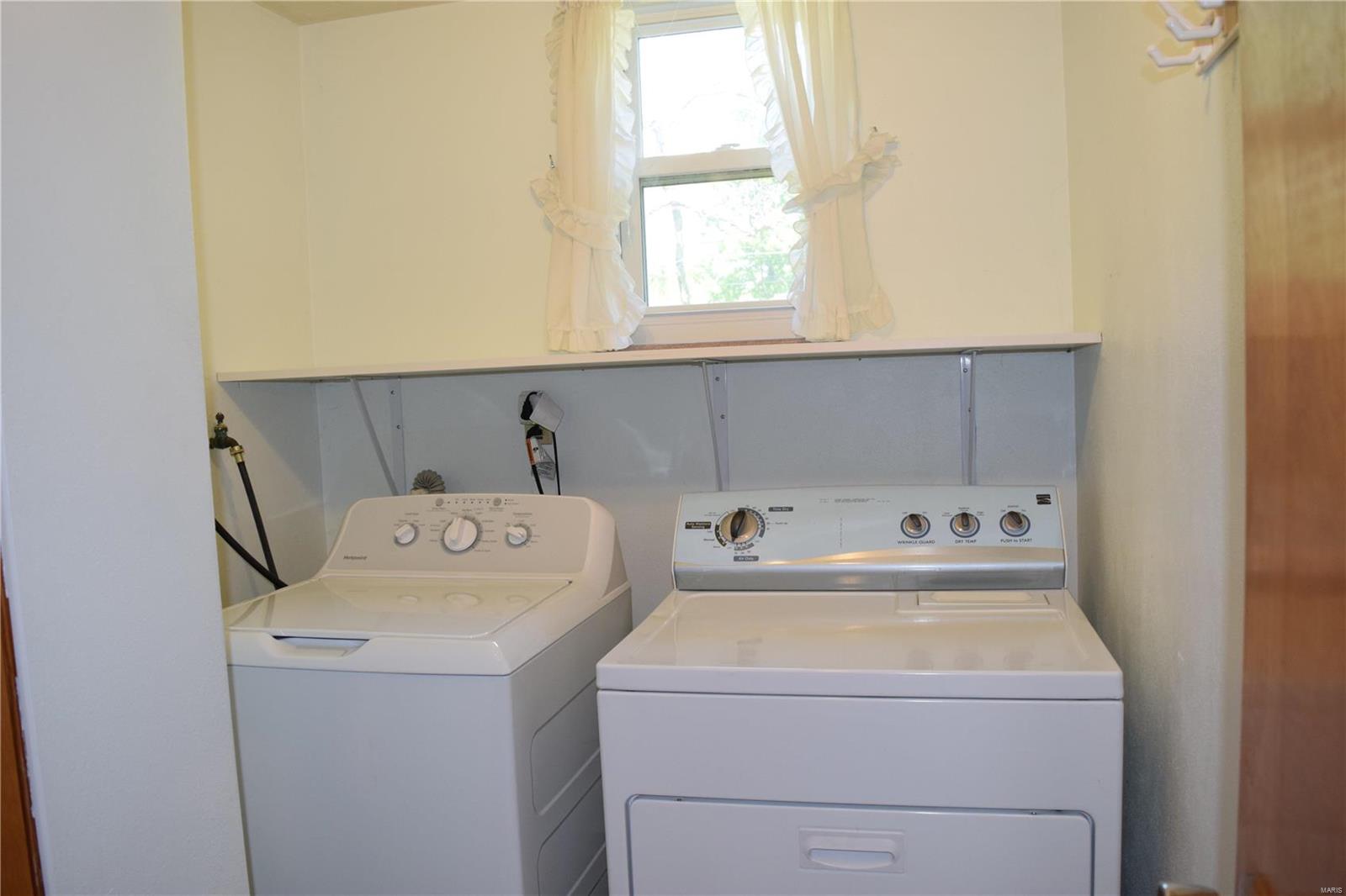 6227 Old St Louis Road Belleville, IL 62223 - Photo 21 of 21 Gallery Image 21