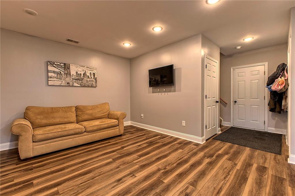 7010 Crider Road Mars, PA 16046 - Photo 25 of 32