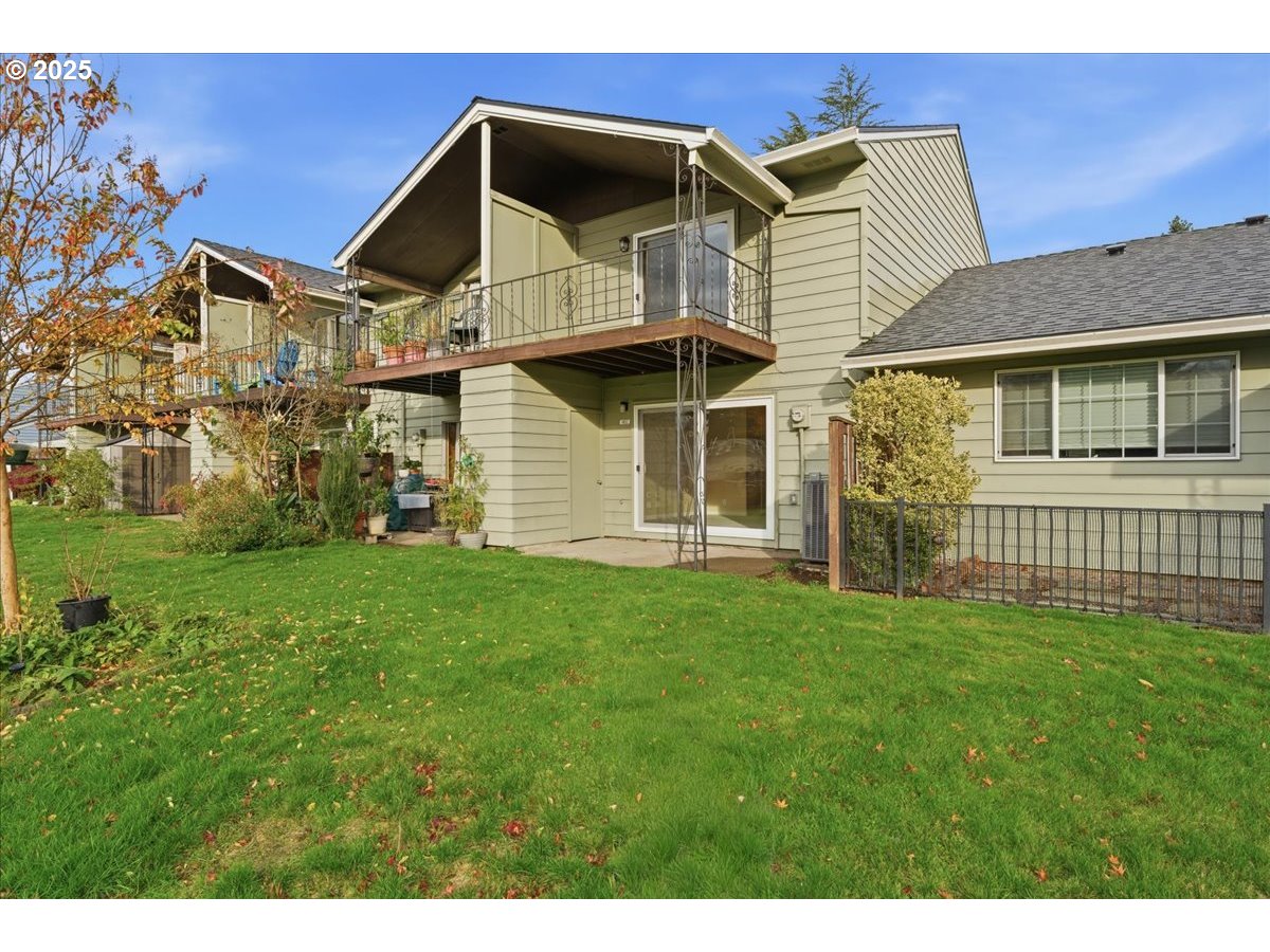 1812 Northeast 19th Street Gresham, OR 97030 - Photo 31 of 45