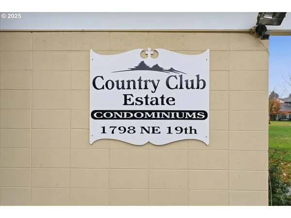 $215,000 | 1812 Northeast 19th Street, Gresham, OR 97030