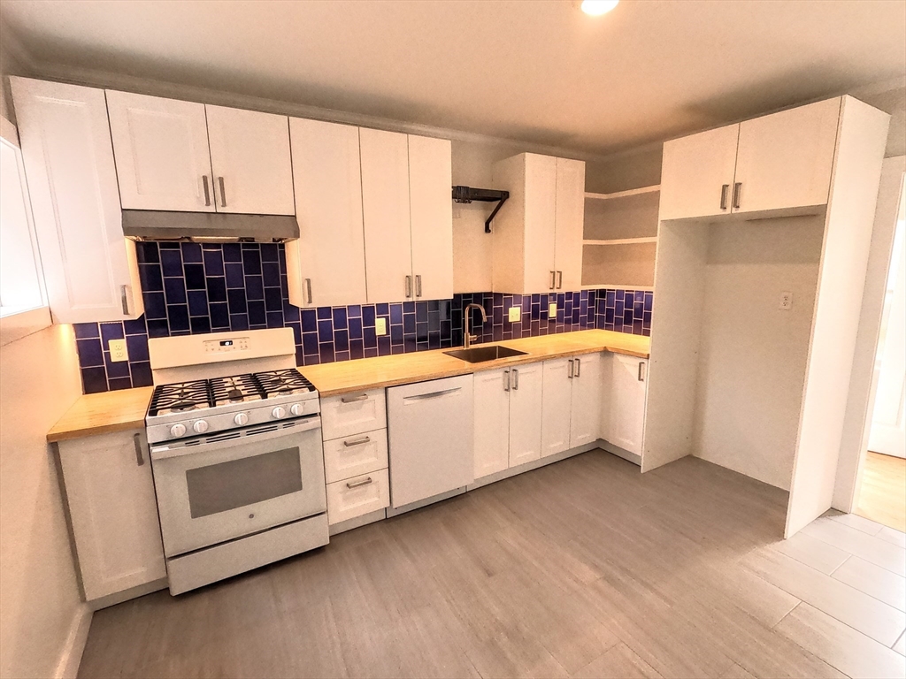 41 School Street, Unit 1 Boston, MA 02119 - Photo 23 of 39