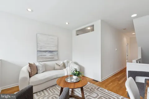 $1,495,000 | 2414 Pine Street, Philadelphia, PA 19103