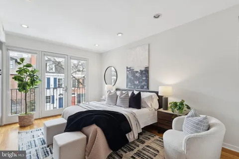 $1,495,000 | 2414 Pine Street, Philadelphia, PA 19103