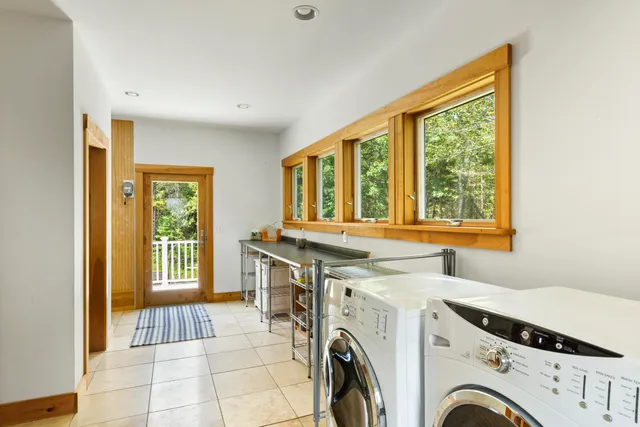 $899,000 | 135 Rebel Hill Road, Islesboro, ME 04848