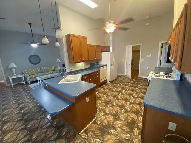 $1,875 | 5141 Aurora Drive, Leesburg, FL 34748