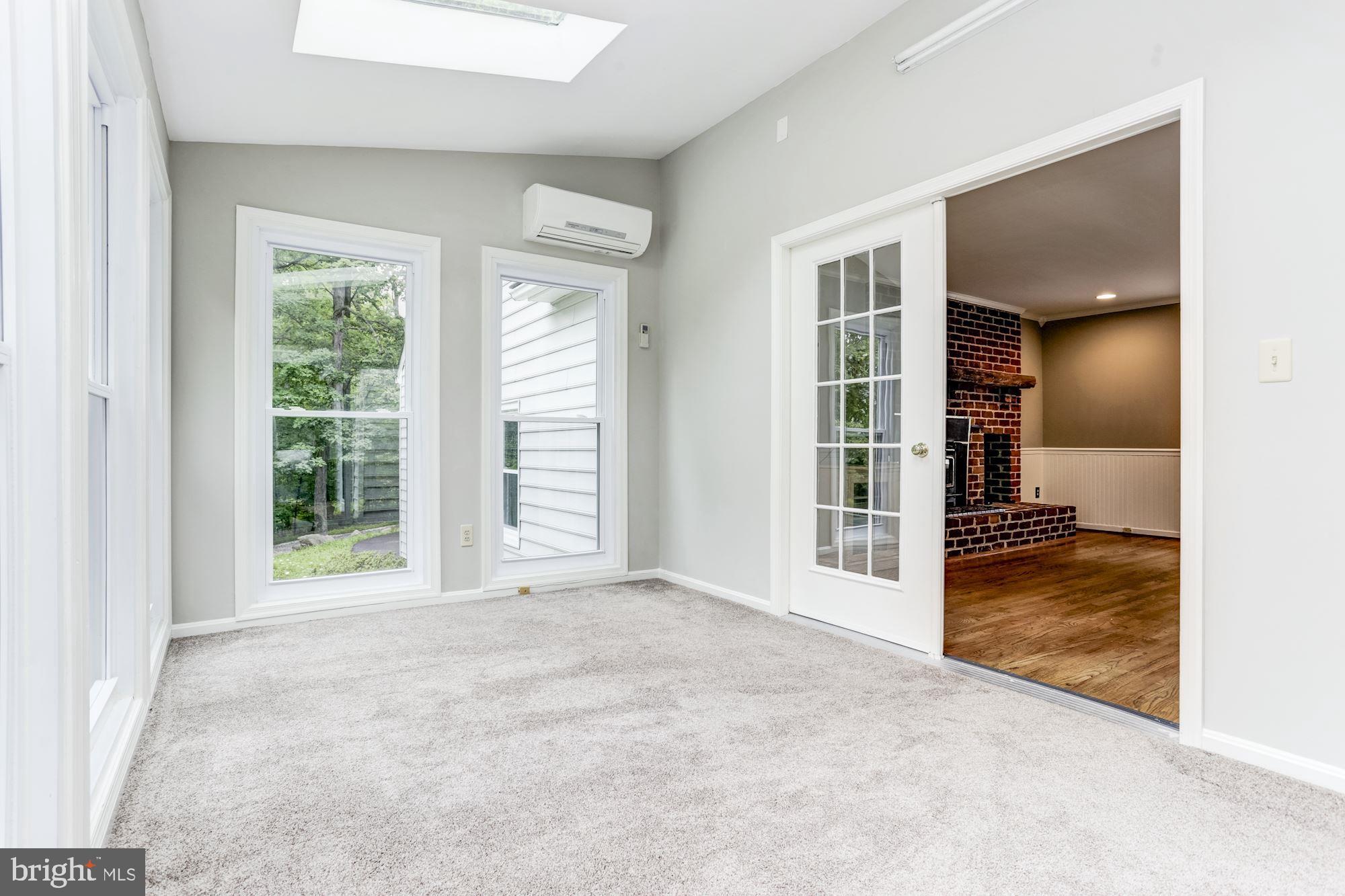 23208 Peach Tree Road Clarksburg, MD 20871 - Photo 12 of 51 Sun room off family room