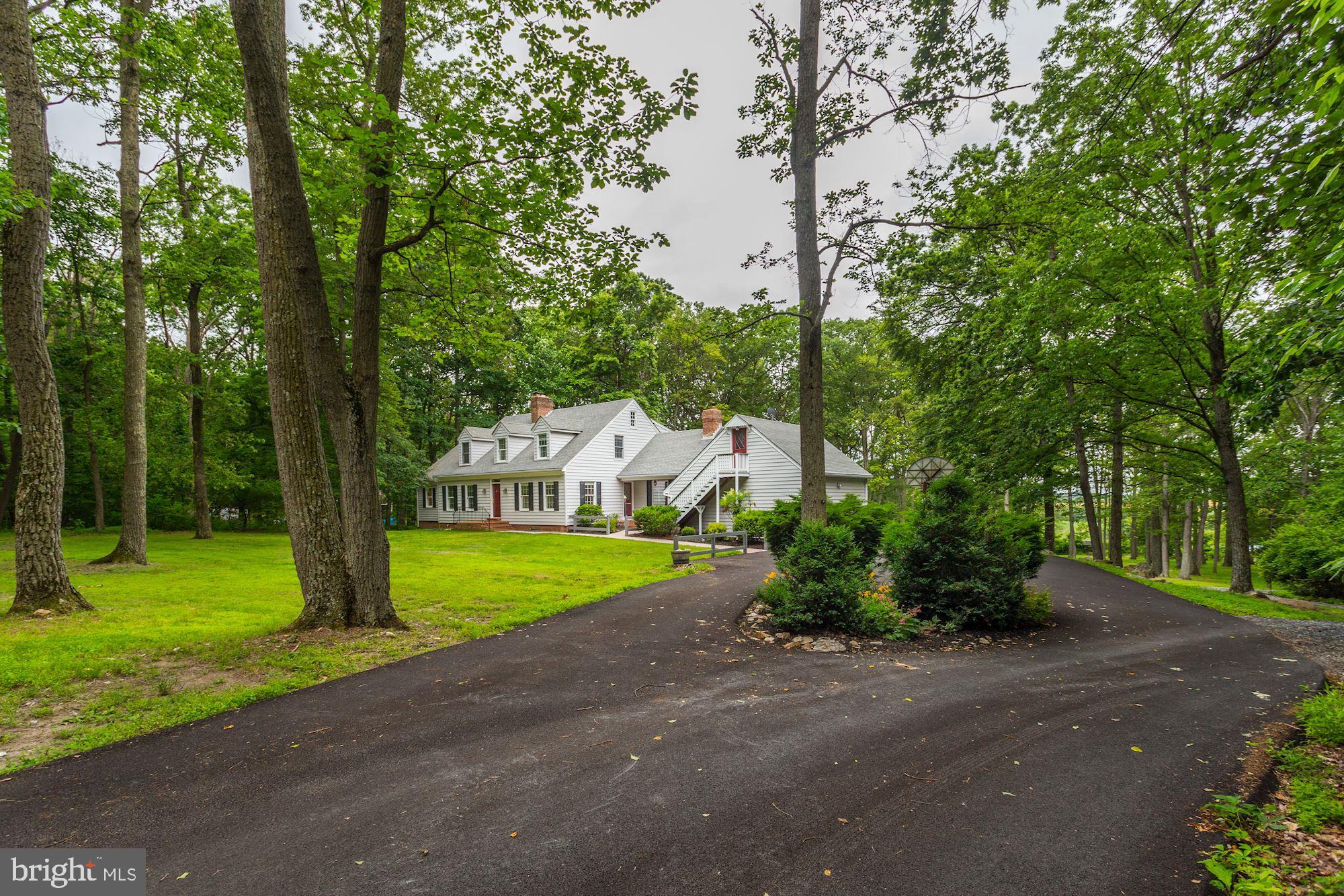 23208 Peach Tree Road Clarksburg, MD 20871 - Photo 50 of 51 Private circular driveway
