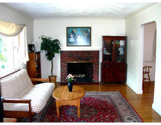 40 Russett Road Boston, MA 02132 - Photo 2 of 11 Gallery Image 2