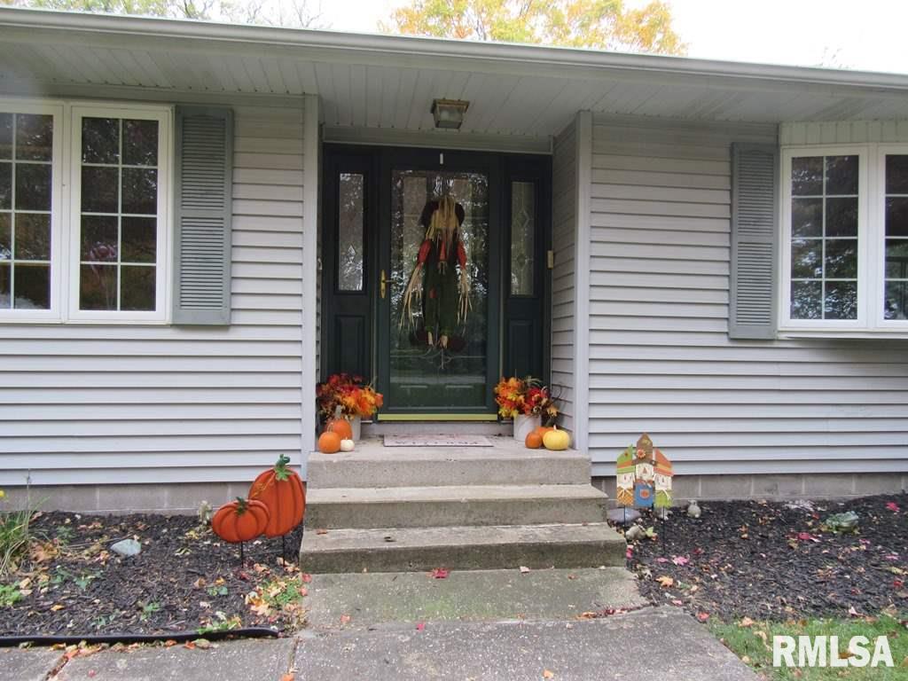 6904 133rd Avenue West Taylor Ridge, IL 61284 - Photo 2 of 30 Gallery Image 2