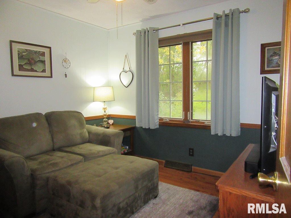 6904 133rd Avenue West Taylor Ridge, IL 61284 - Photo 26 of 30 Gallery Image 26