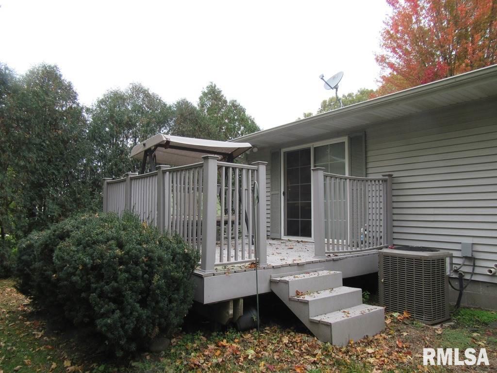 6904 133rd Avenue West Taylor Ridge, IL 61284 - Photo 5 of 30 Gallery Image 5