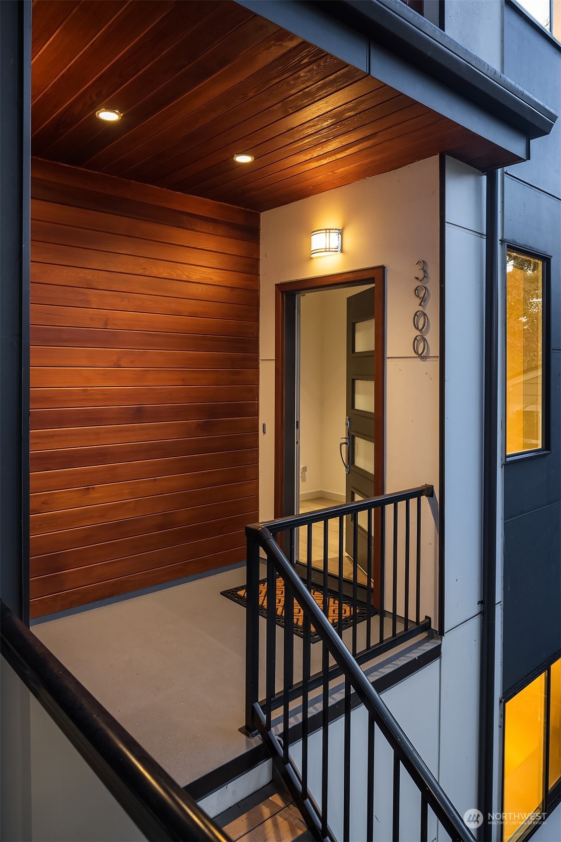 3900 Northeast 70th Street Seattle, WA 98115 - Photo 5 of 40 a view of entryway