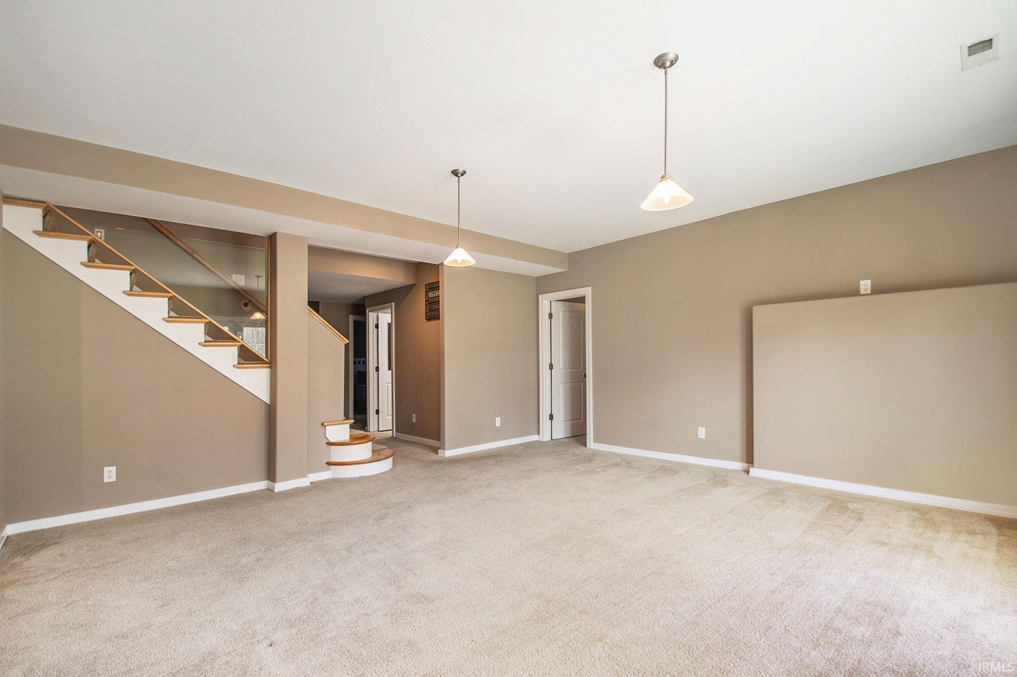 57708 Oakside Road Mishawaka, IN 46544 - Photo 17 of 36 Gallery Image 17