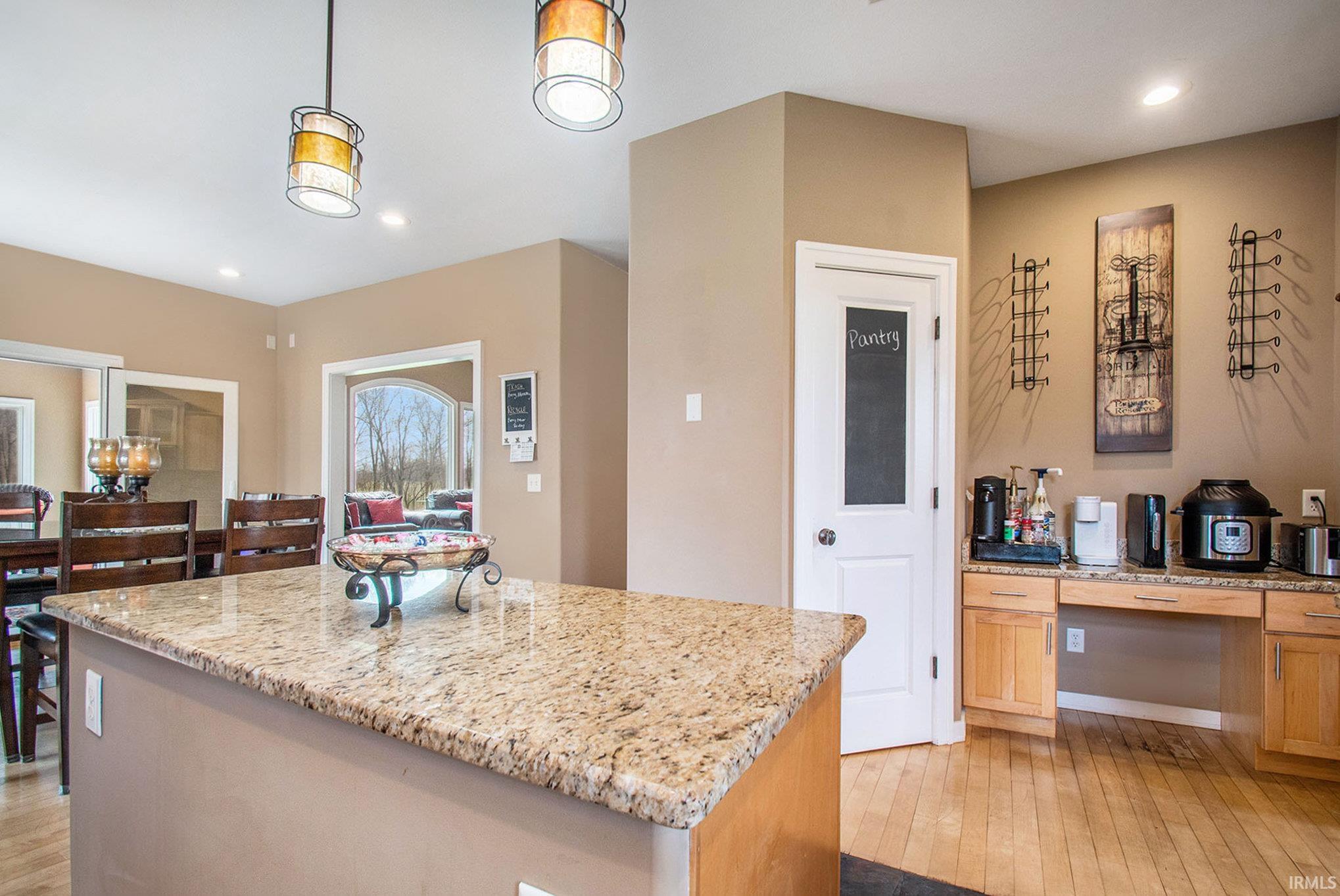 57708 Oakside Road Mishawaka, IN 46544 - Photo 4 of 36 Gallery Image 4