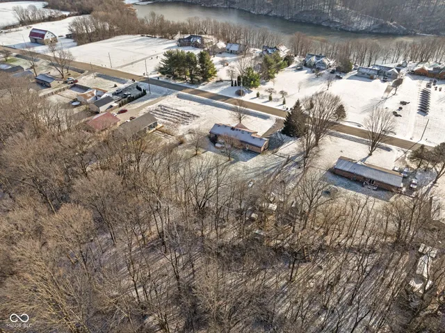 $331,000 | 10699 North Carthage Pike, Carthage, IN 46115