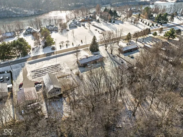 $331,000 | 10699 North Carthage Pike, Carthage, IN 46115