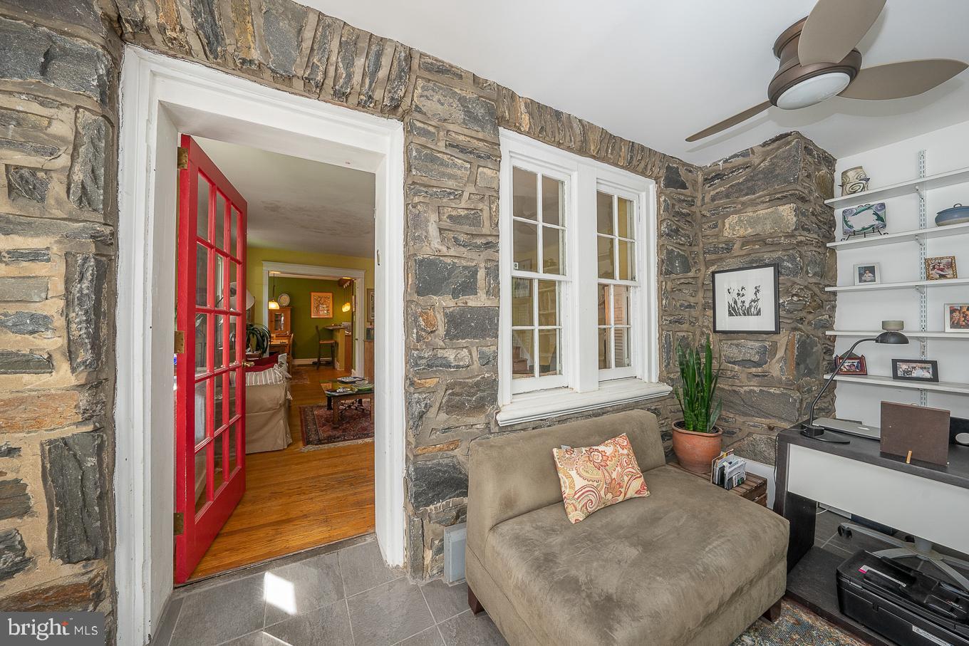 132 Rockland Road Merion Station, PA 19066 - Photo 4 of 26