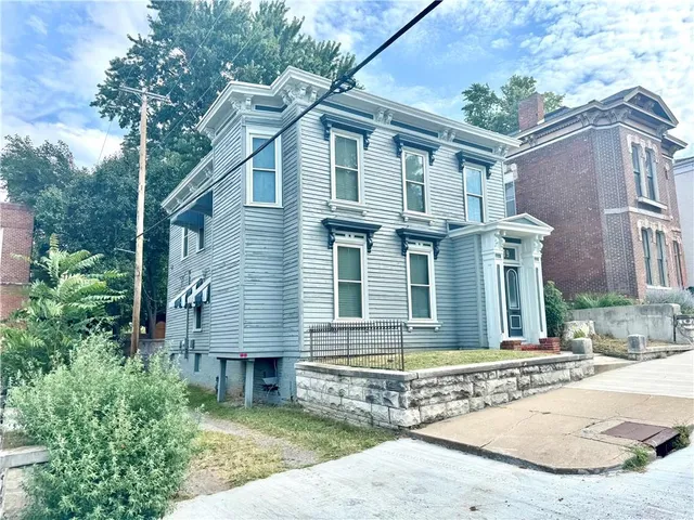 $174,900 | 1019 Charles Street, St. Joseph, MO 64501