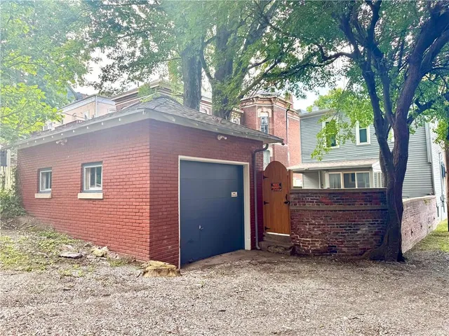 $174,900 | 1019 Charles Street, St. Joseph, MO 64501