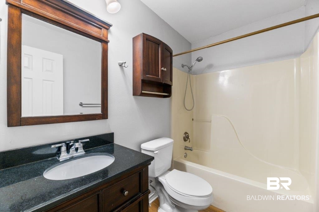 642 Spanish Main Daphne, AL 36527 - Photo 20 of 30 Hall Bath