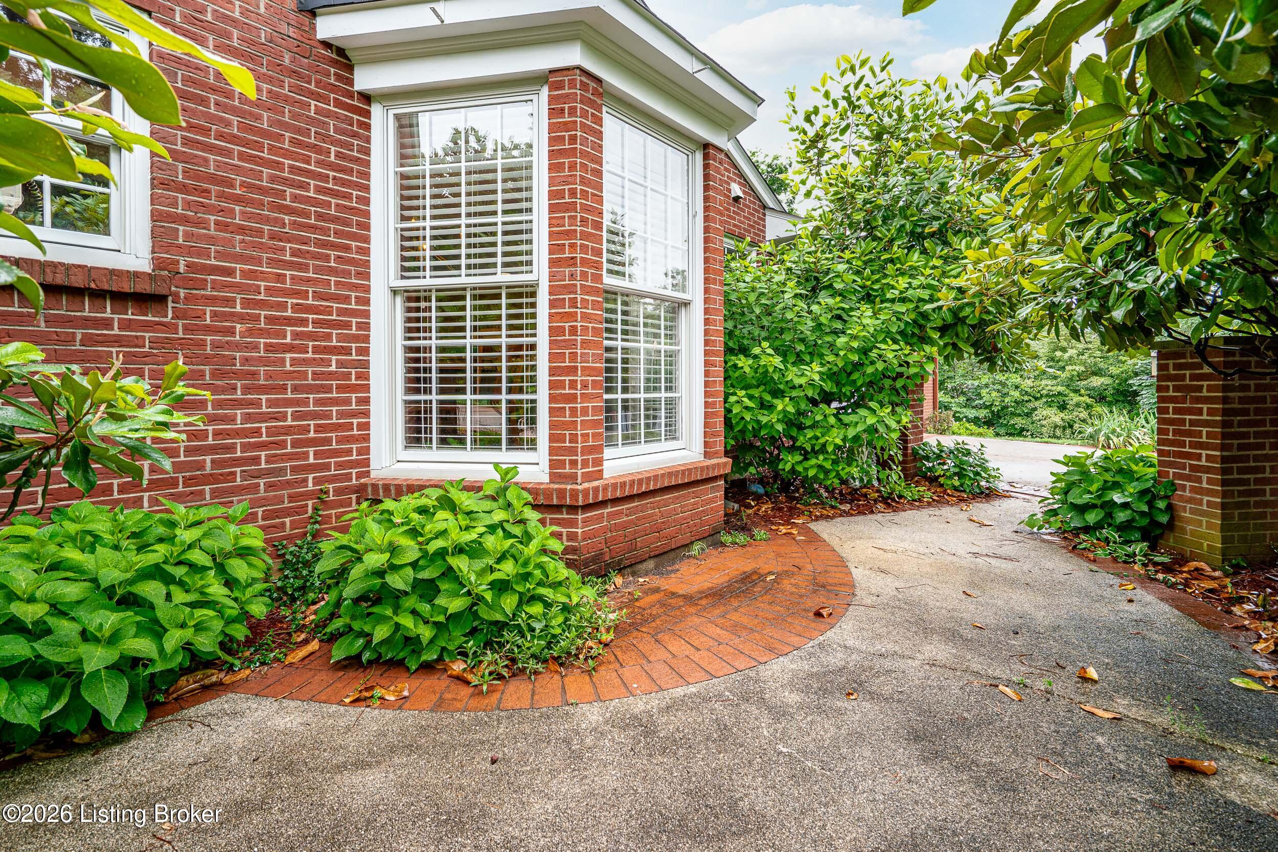 2001 Starmont Road Louisville, KY 40207 - Photo 66 of 67 67
