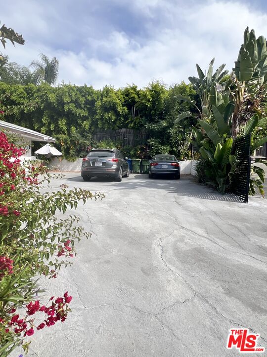 4340 Sepulveda Boulevard Sherman Oaks, CA 91403 - Photo 27 of 30 a car parked in front of a house