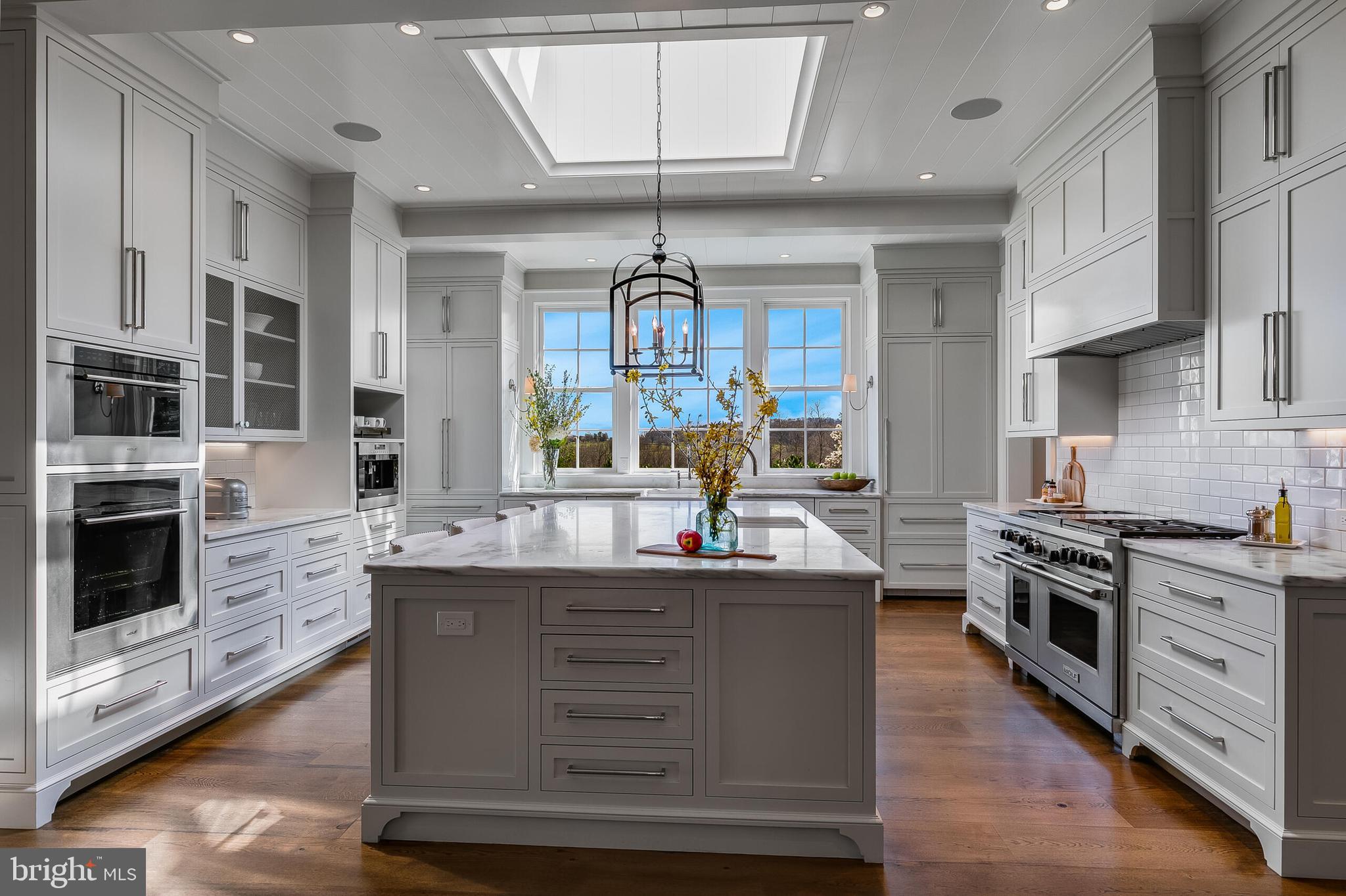 7316 Old Carters Mill Road The Plains, VA 20198 - Photo 19 of 61 Kitchen features all Wolf appliances