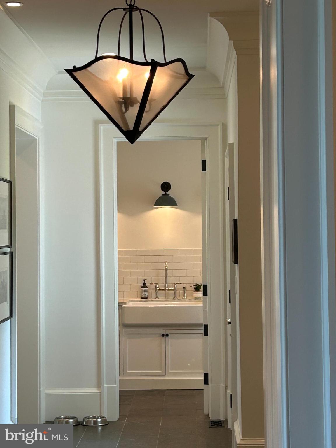 7316 Old Carters Mill Road The Plains, VA 20198 - Photo 26 of 61 a view of room with painting on the wall