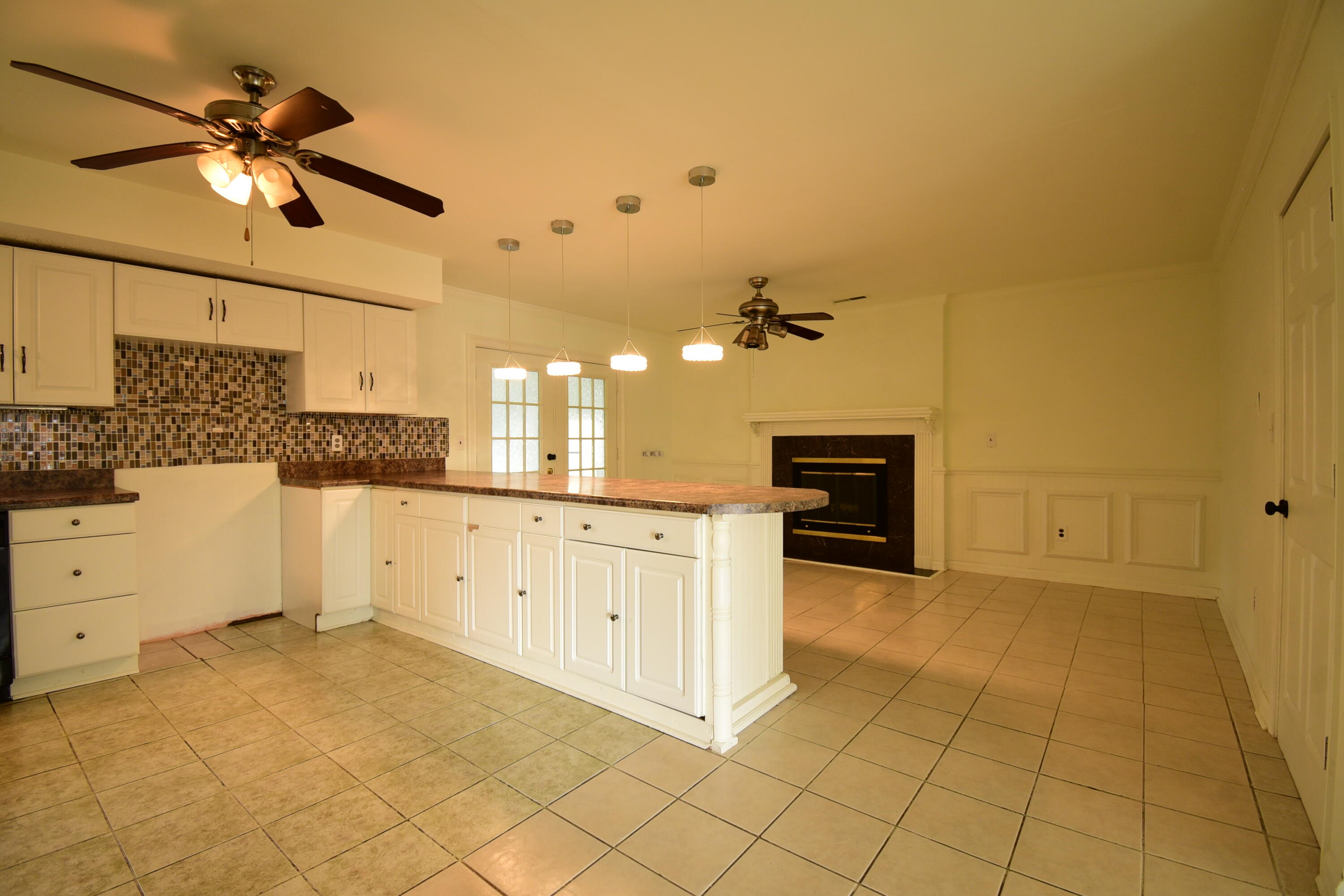 412 Temple Road Ladson, SC 29456 - Photo 3 of 15 DSC_4259