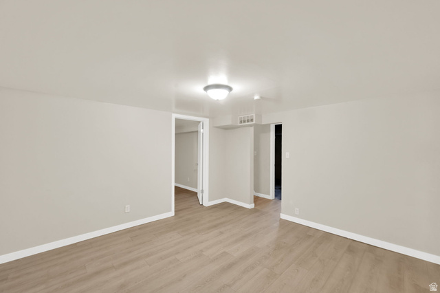 565 East 400 South Clearfield, UT 84015 - Photo 14 of 23