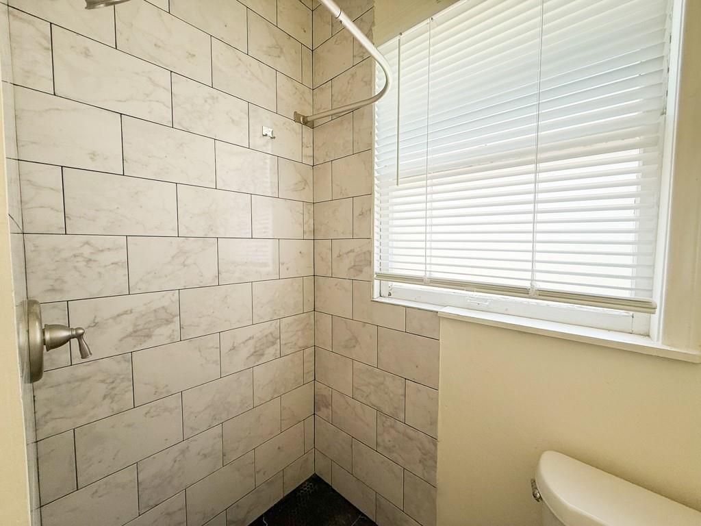 4612 Junius Street, Unit B Dallas, TX 75246 - Photo 14 of 20