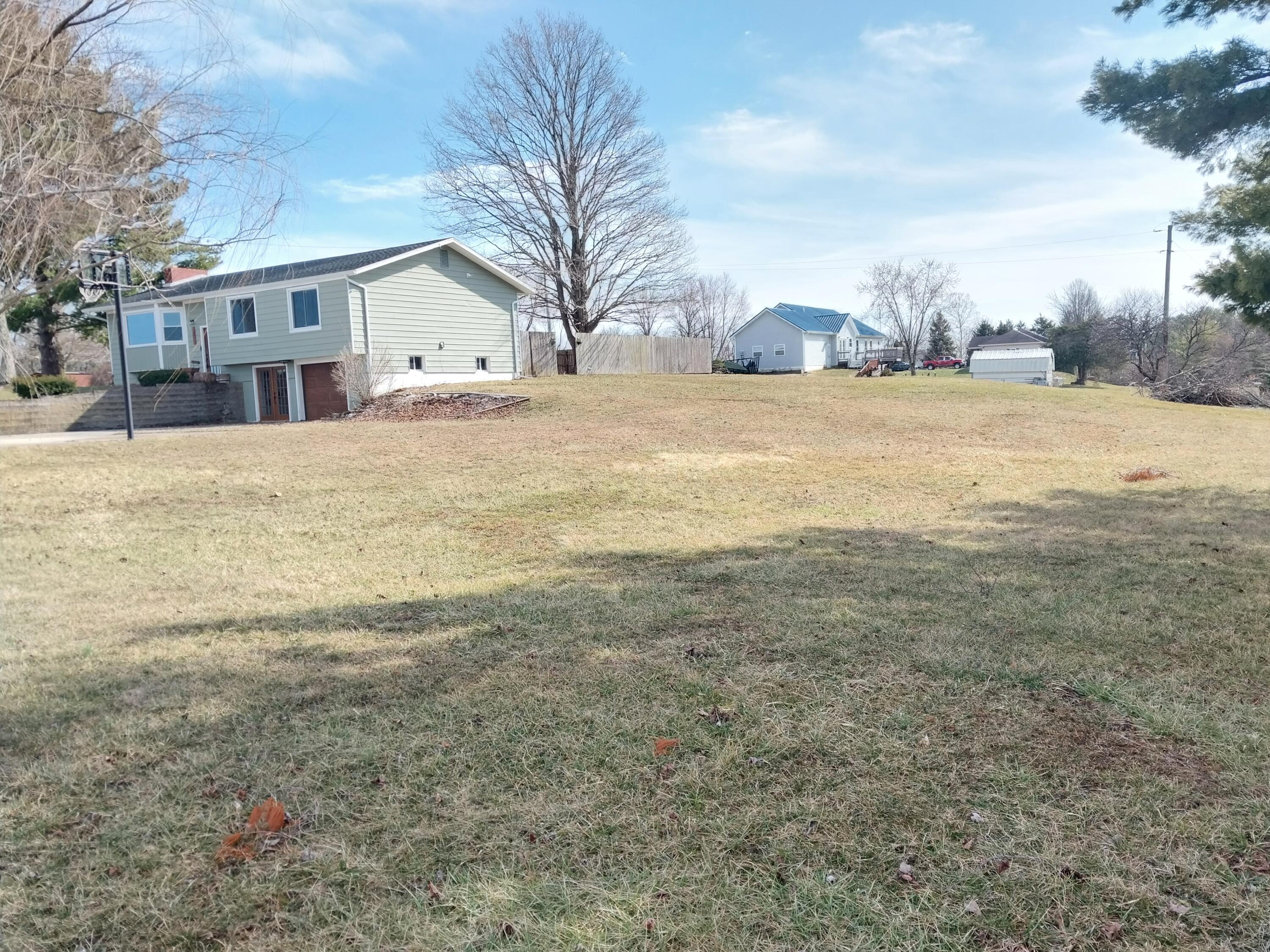 272 Moon Road Greenfield, OH 45123 - Photo 4 of 24 20250304_145052