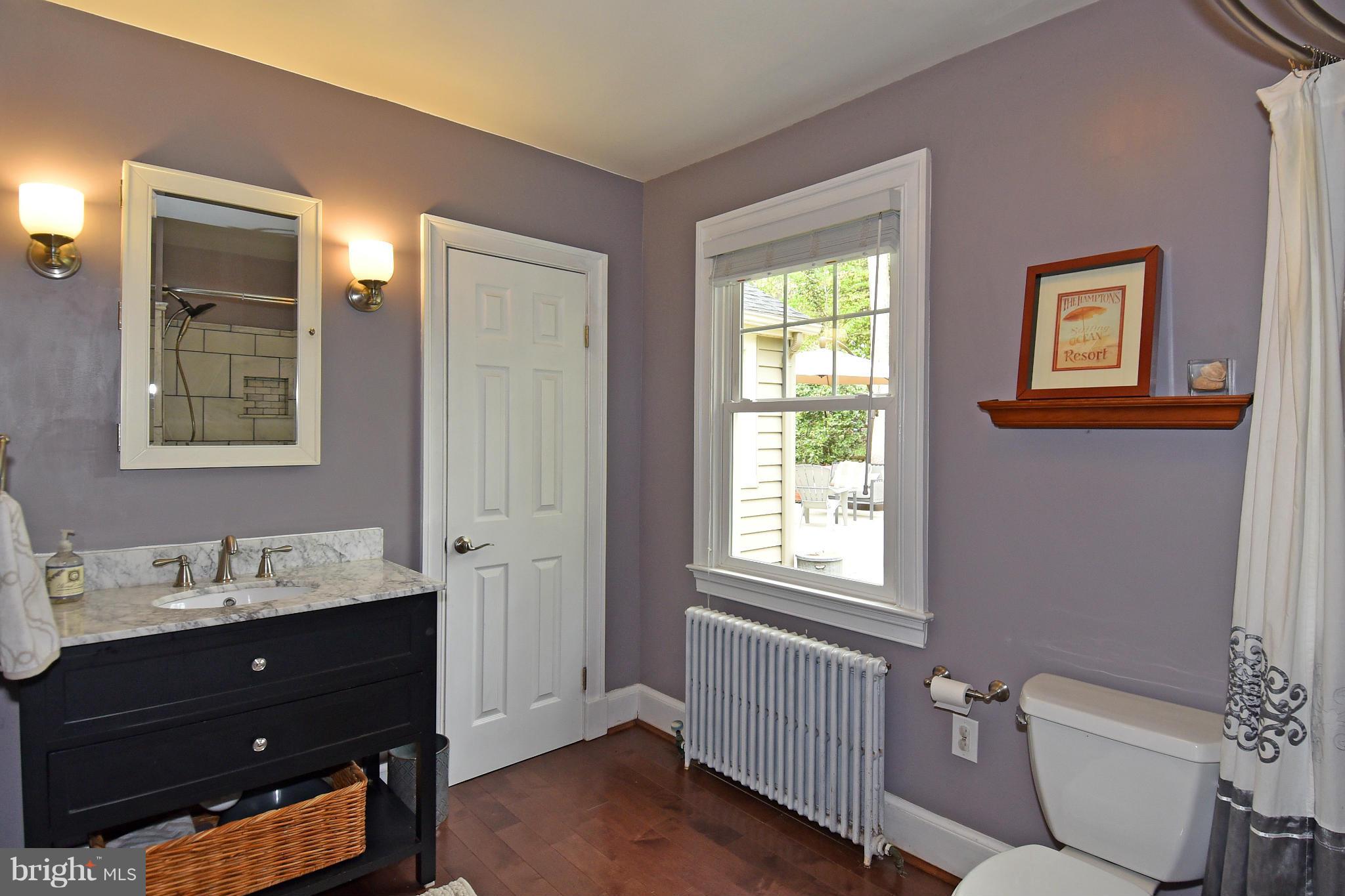 7104 Triad Way Springfield, VA 22151 - Photo 18 of 30 Bath (Master)