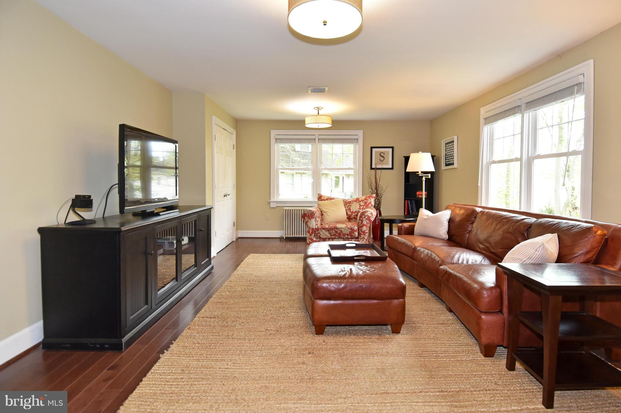 7104 Triad Way Springfield, VA 22151 - Photo 3 of 30 Family Room