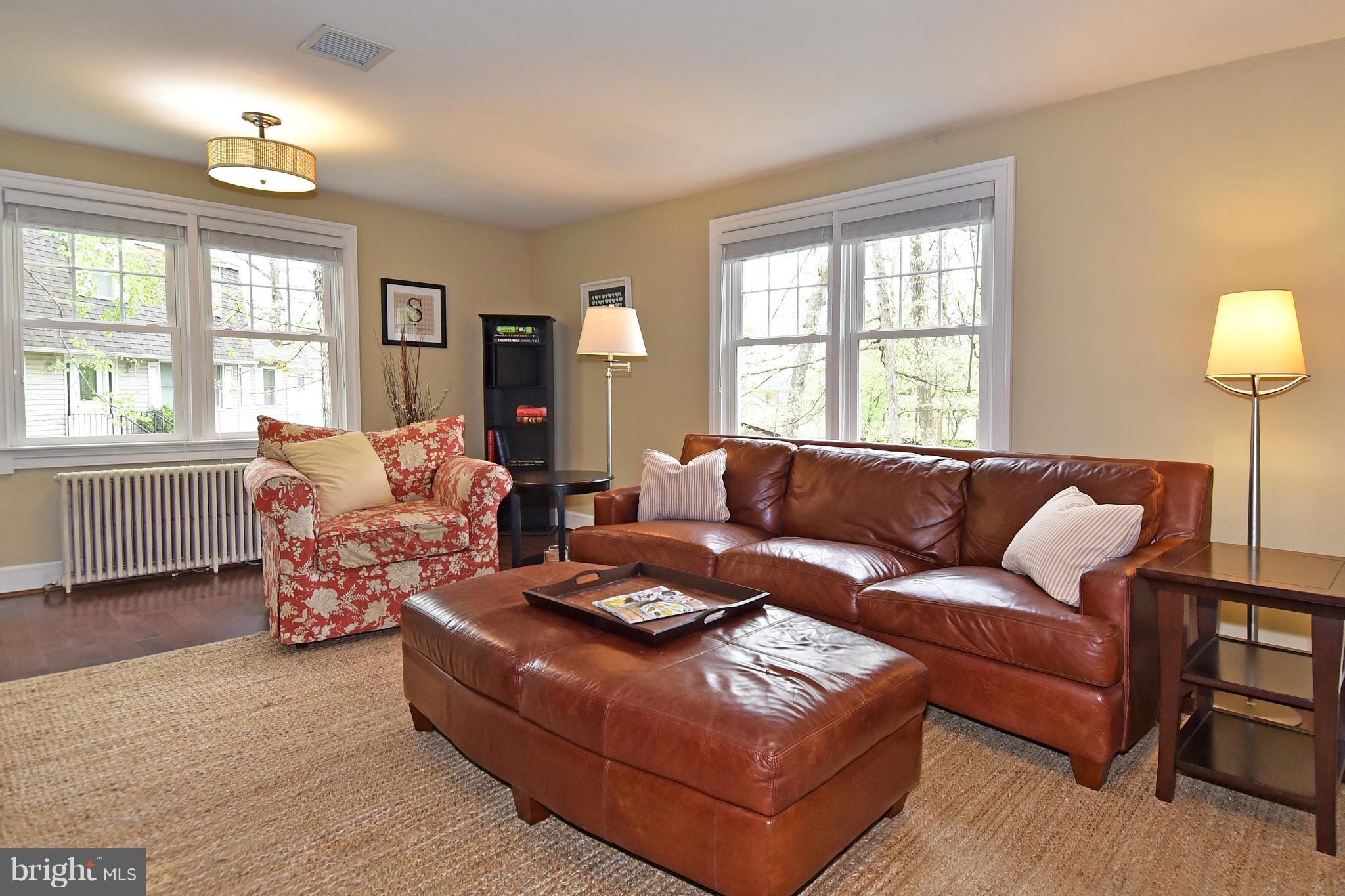 7104 Triad Way Springfield, VA 22151 - Photo 4 of 30 Family Room