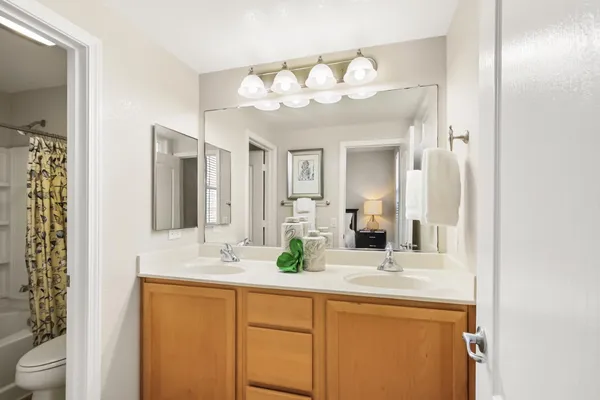 $445,000 | 1100 Moon Circle, Unit 1121, Folsom, CA 95630