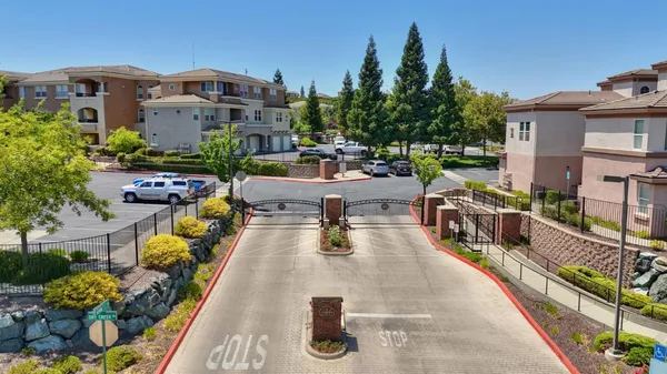$445,000 | 1100 Moon Circle, Unit 1121, Folsom, CA 95630