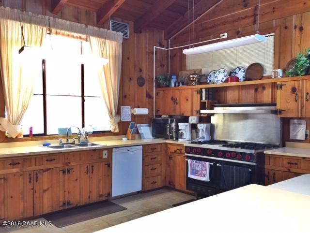 2476 River Trail Road Prescott, AZ 86301 - Photo 28 of 34 C. H. Kitchen