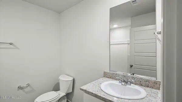 $292,400 | 252 Raulston Drive, Byram, MS 39272