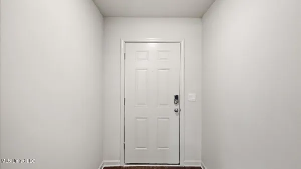 $292,400 | 252 Raulston Drive, Byram, MS 39272