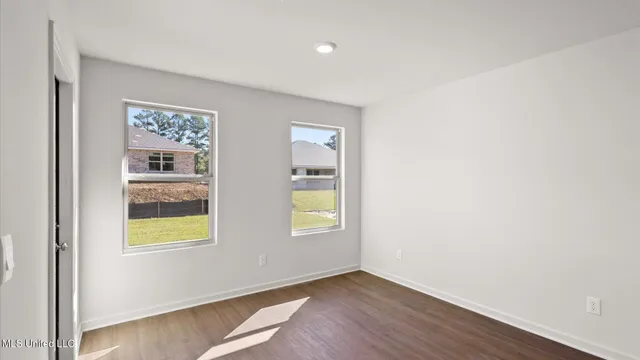 $292,400 | 252 Raulston Drive, Byram, MS 39272