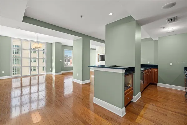 $635,000 | 1227 East Madison Street, Unit 902, Tampa, FL 33602