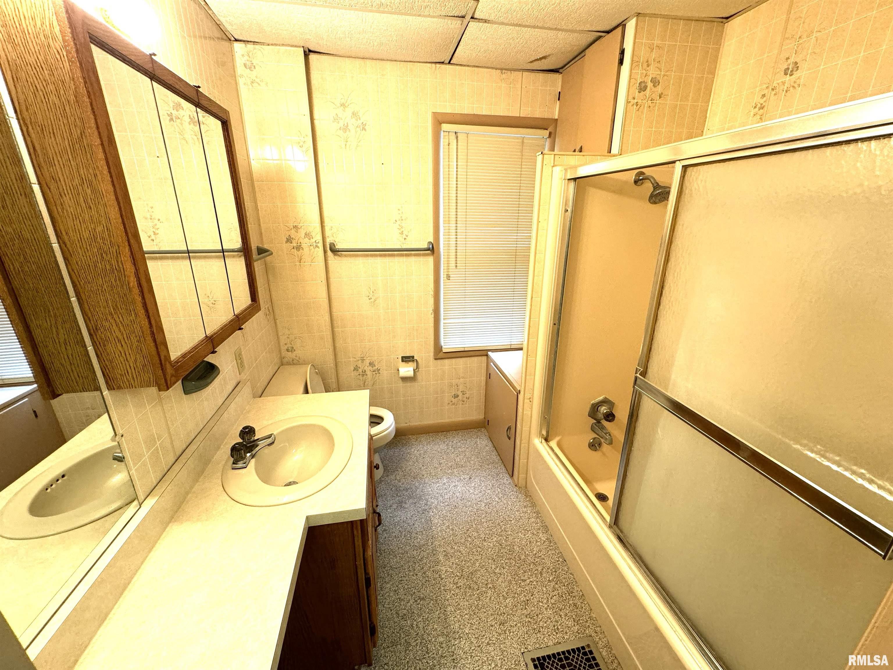 28 West Maple Street Canton, IL 61520 - Photo 18 of 27