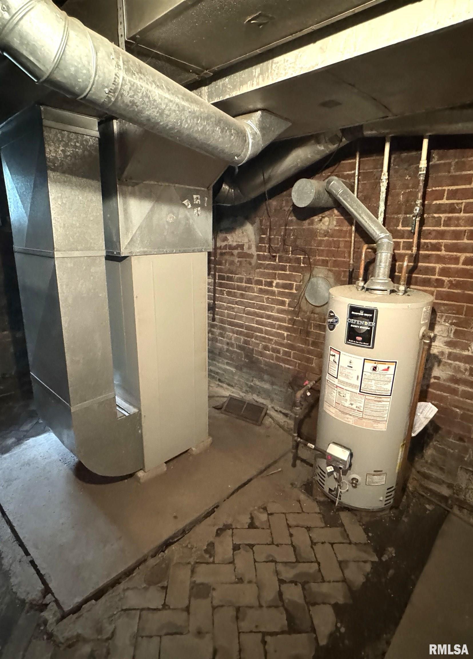 28 West Maple Street Canton, IL 61520 - Photo 22 of 27